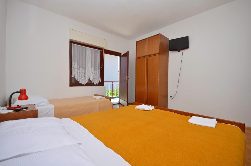 Apartments Branko Vodice Kültér fotó