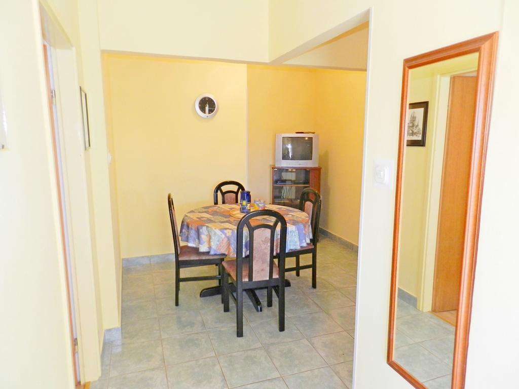 Apartments Branko Vodice Kültér fotó
