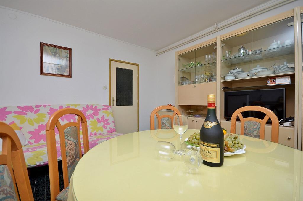 Apartments Branko Vodice Kültér fotó