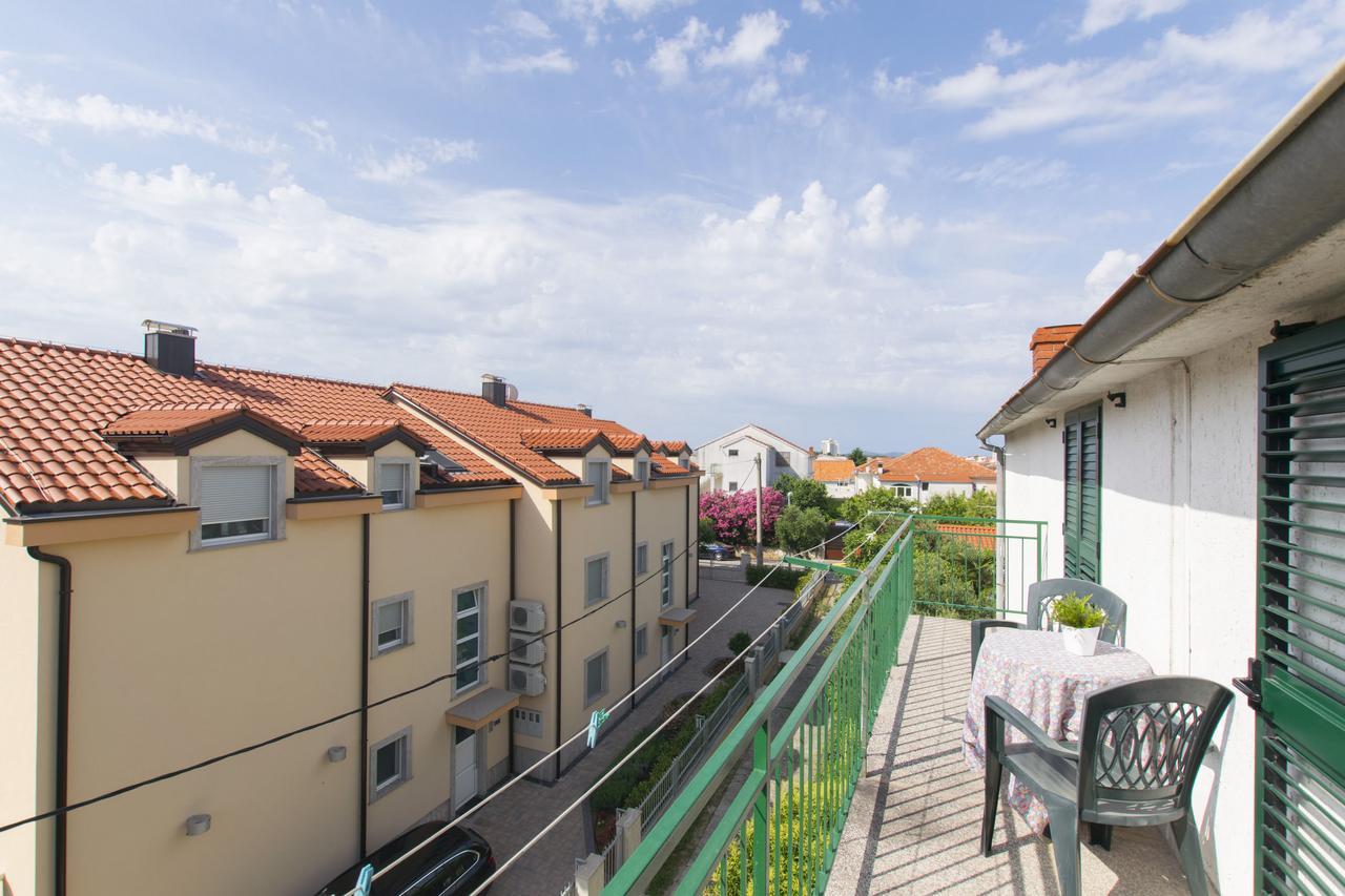 Apartments Branko Vodice Kültér fotó