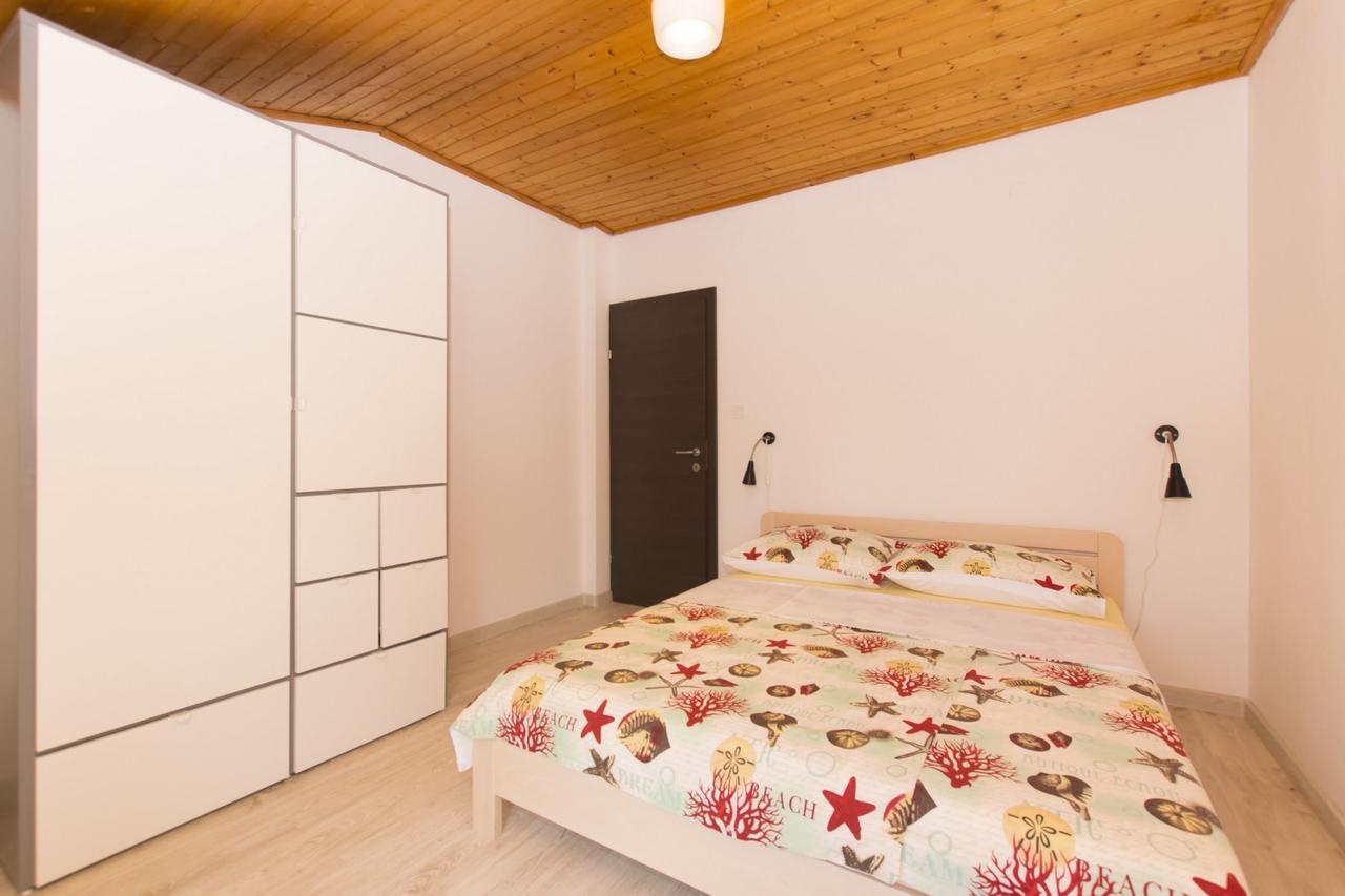 Apartments Branko Vodice Kültér fotó