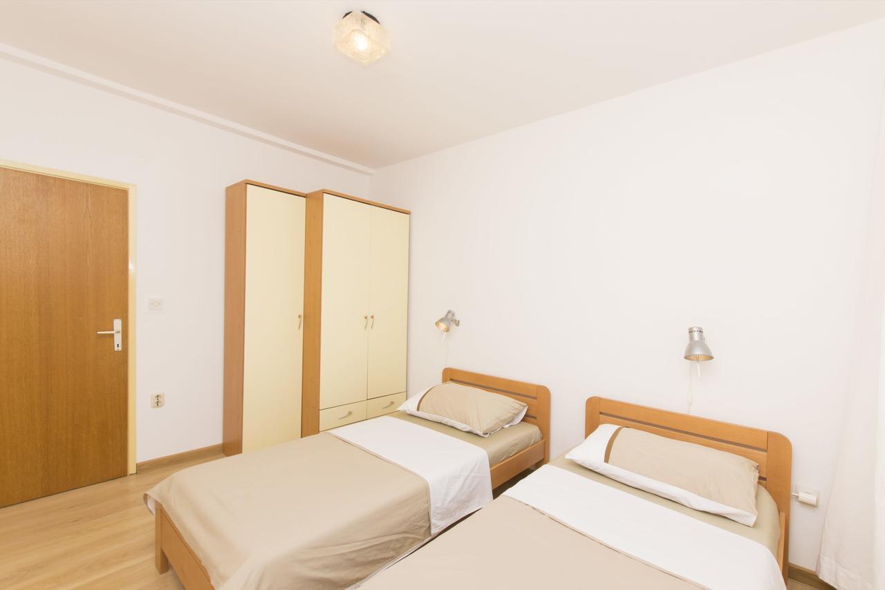 Apartments Branko Vodice Kültér fotó